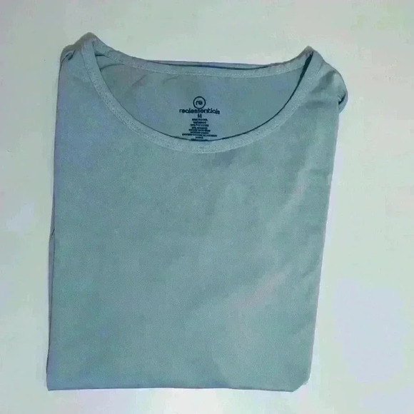 Amazon Real Essentials Dry Fit Tech Long Sleeve, Women’s Size Medium, Baby Blue - Picture 6 of 8